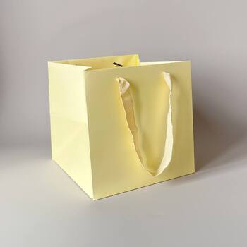 Пакет подарочный бумажный XS (20*20*20см) - Yellow - Магазин товаров для кондитеров - Cake Box, Екатеринбург